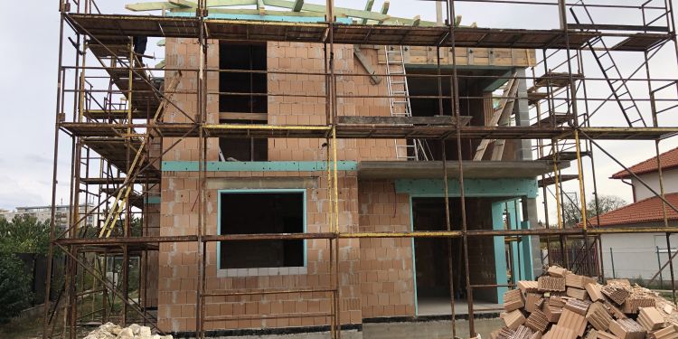 Homlokzati állványozás