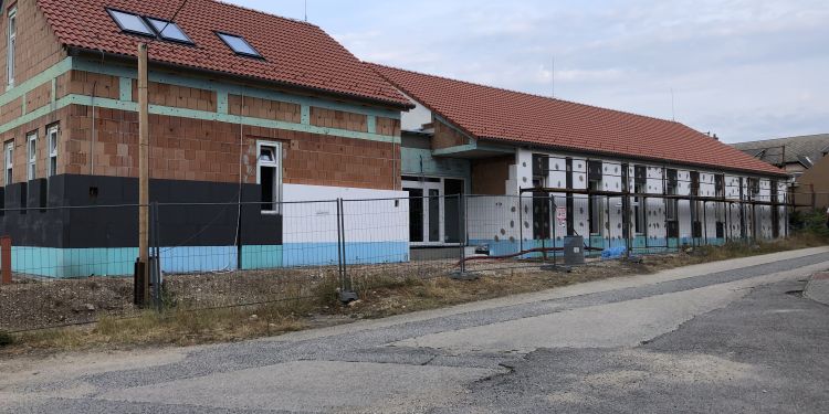 Középületek generálkivitelezési munkái