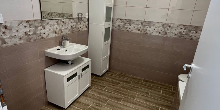 Családi házak szerkezetkész és kulcsrakész generálkivitelezése