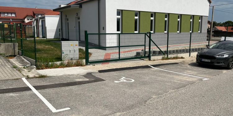 Középületek generálkivitelezési munkái