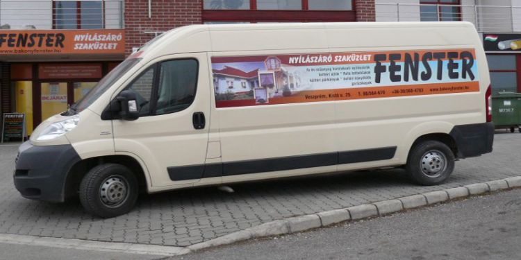 Beltéri válaszfalajtók forgalmazása és beépítése