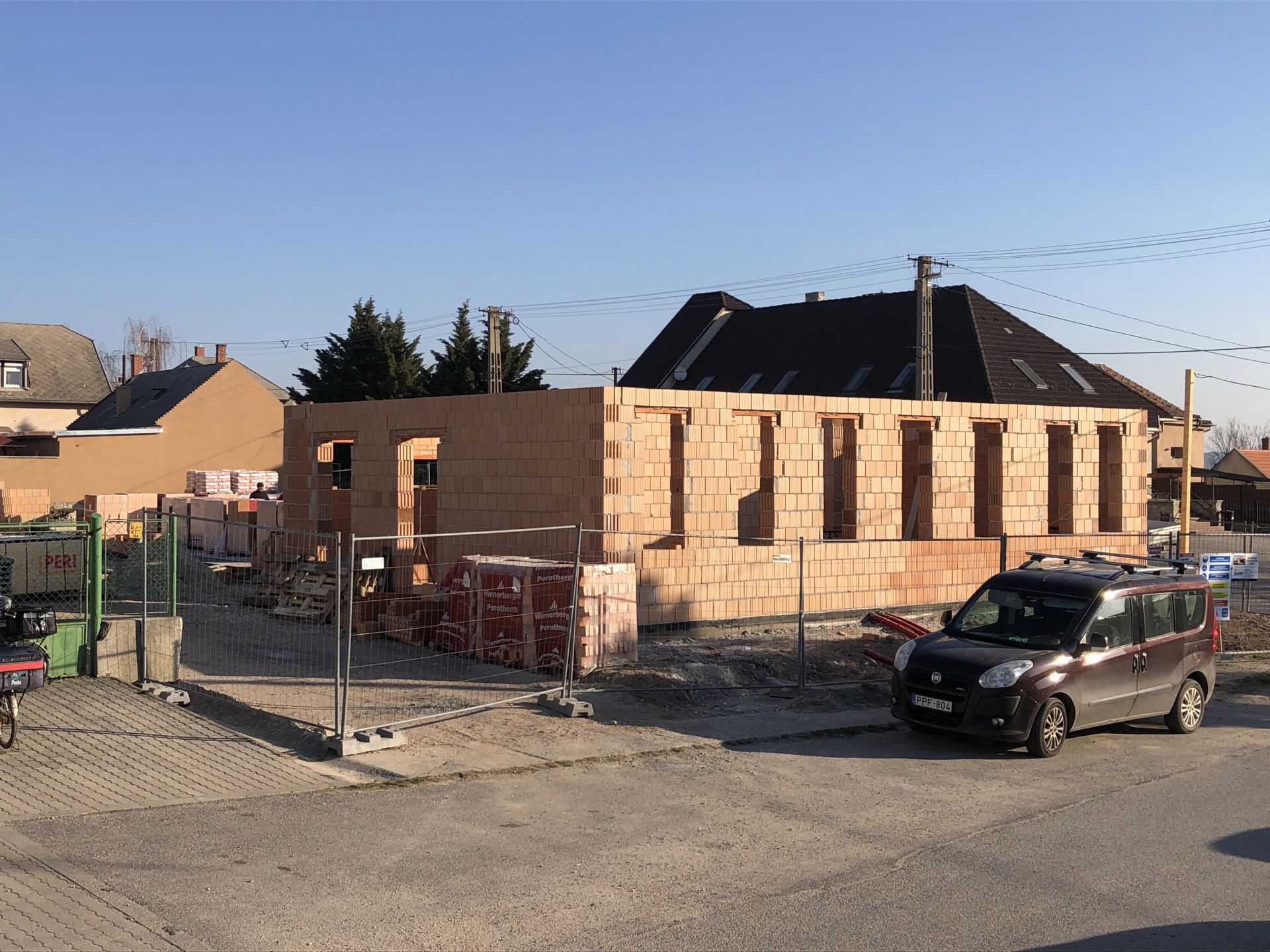 Bölcsőde építése Öskün