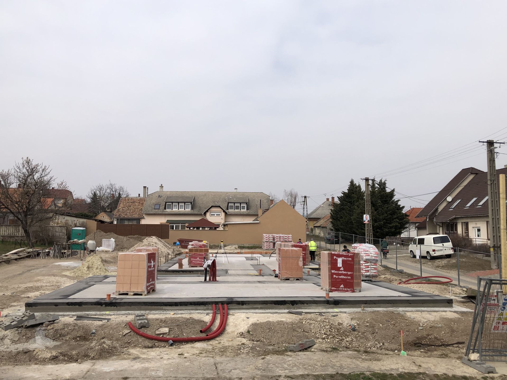 Bölcsőde építése Öskün