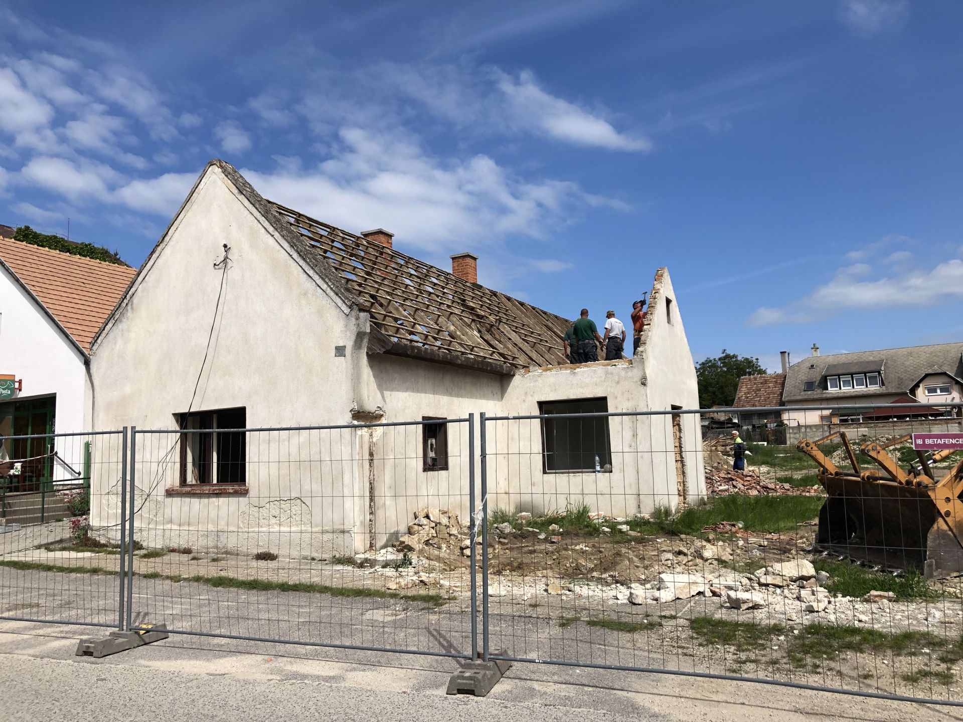 Bölcsőde építése Öskün